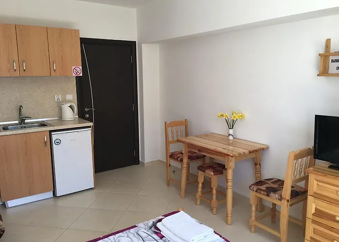 Апартамент Martin Поморие